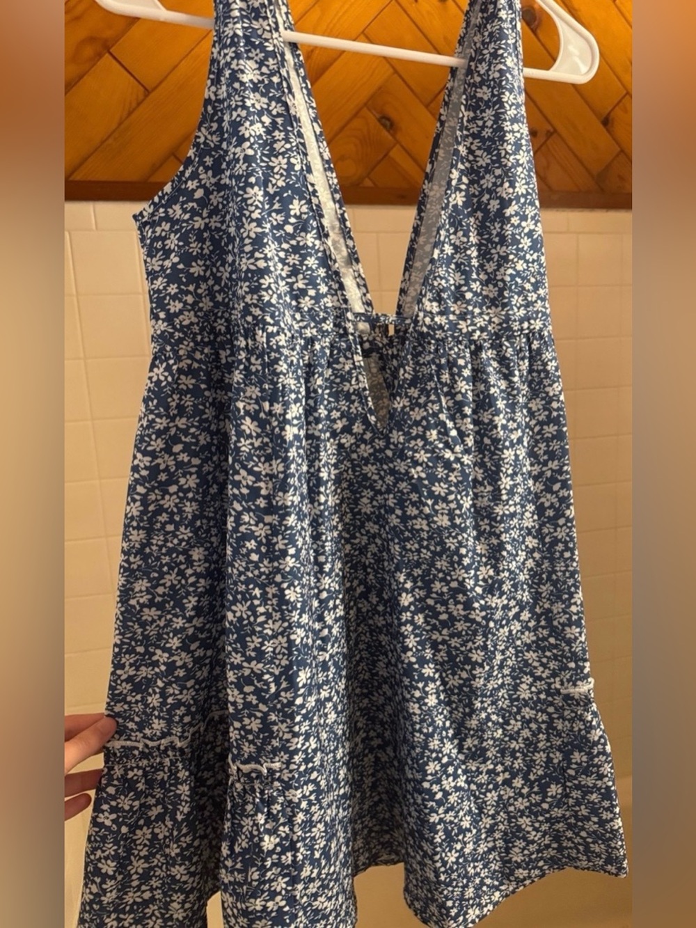 SHEIN Blue Floral V-Neck Fit and Flare Tanktop